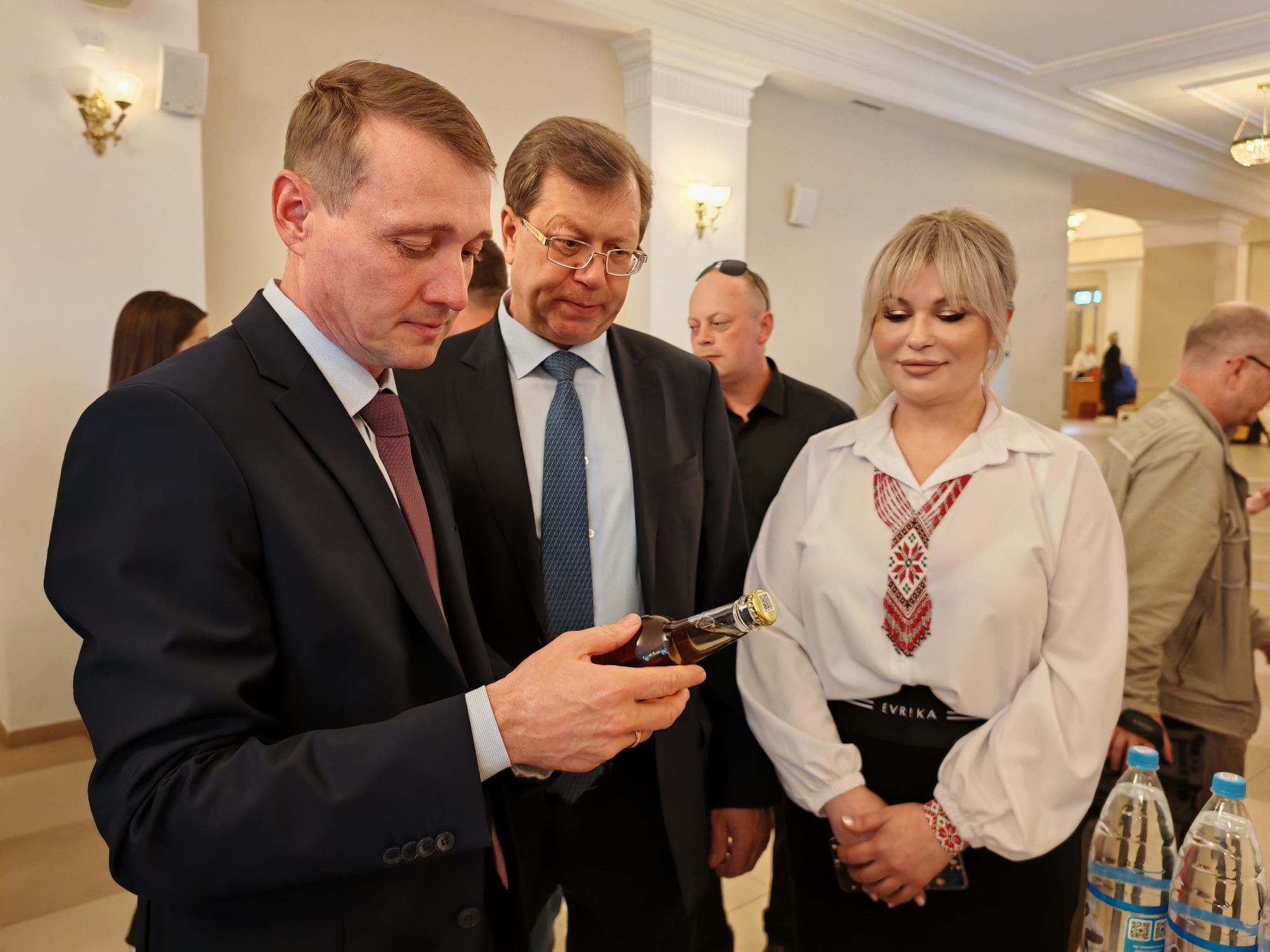 «БИЗНЕС СТАНОВИТСЯ РАЗНООБРАЗНЕЕ».