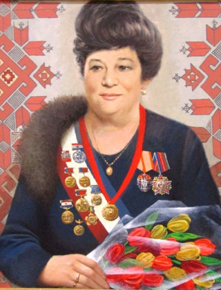 АНТОНОВА Мария Николаевна.