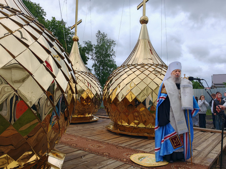 Храм в Сузгарье.